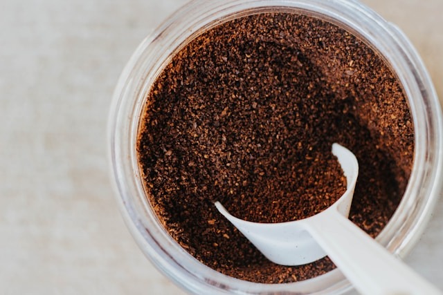 coffee grounds as fertilizer